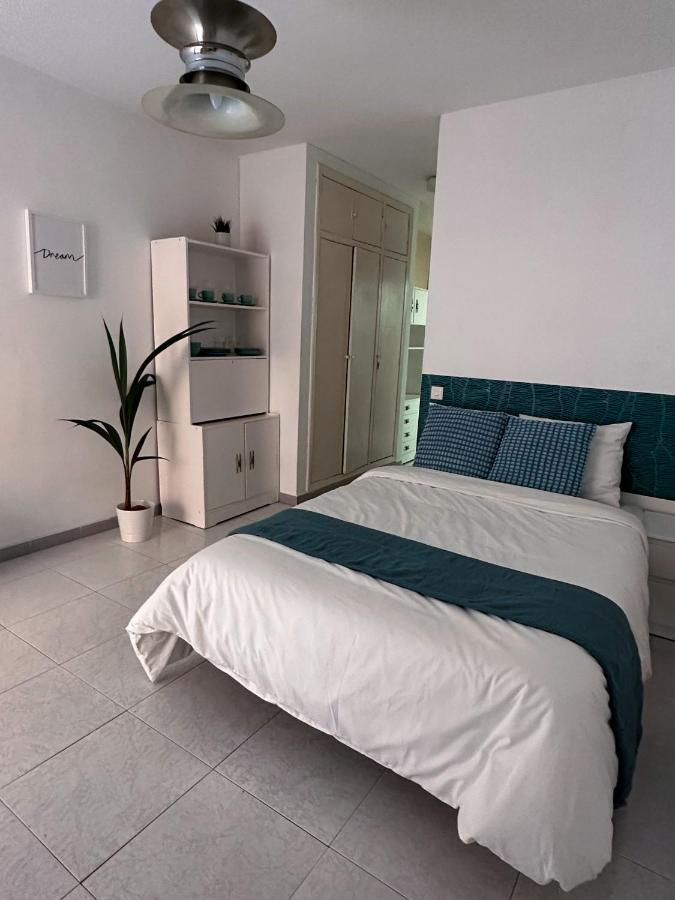 Wonderful With Terrace - 15m Walk Giralda Appartamento Siviglia
