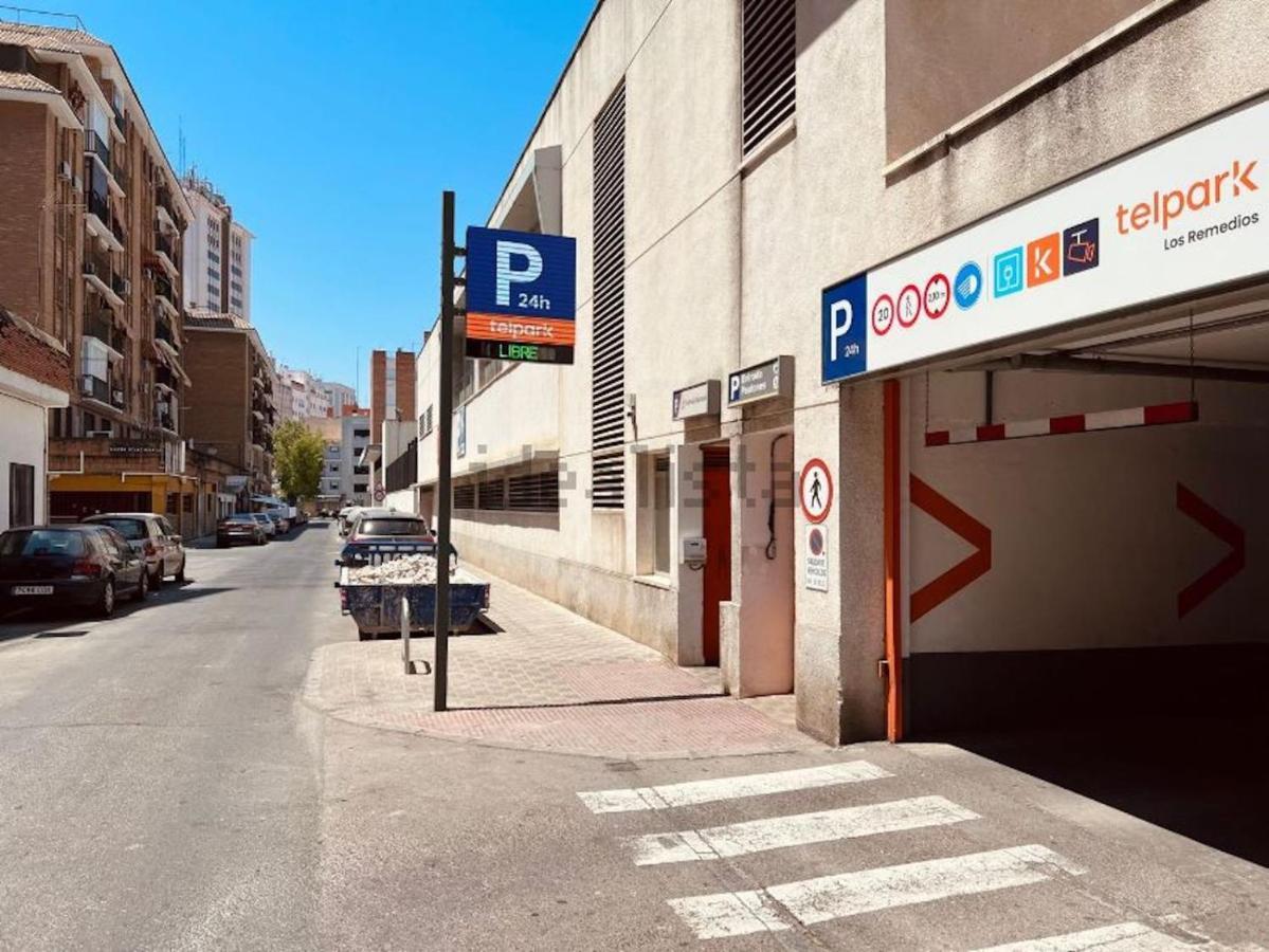 Wonderful With Terrace - 15m Walk Giralda Apartamento Sevilha